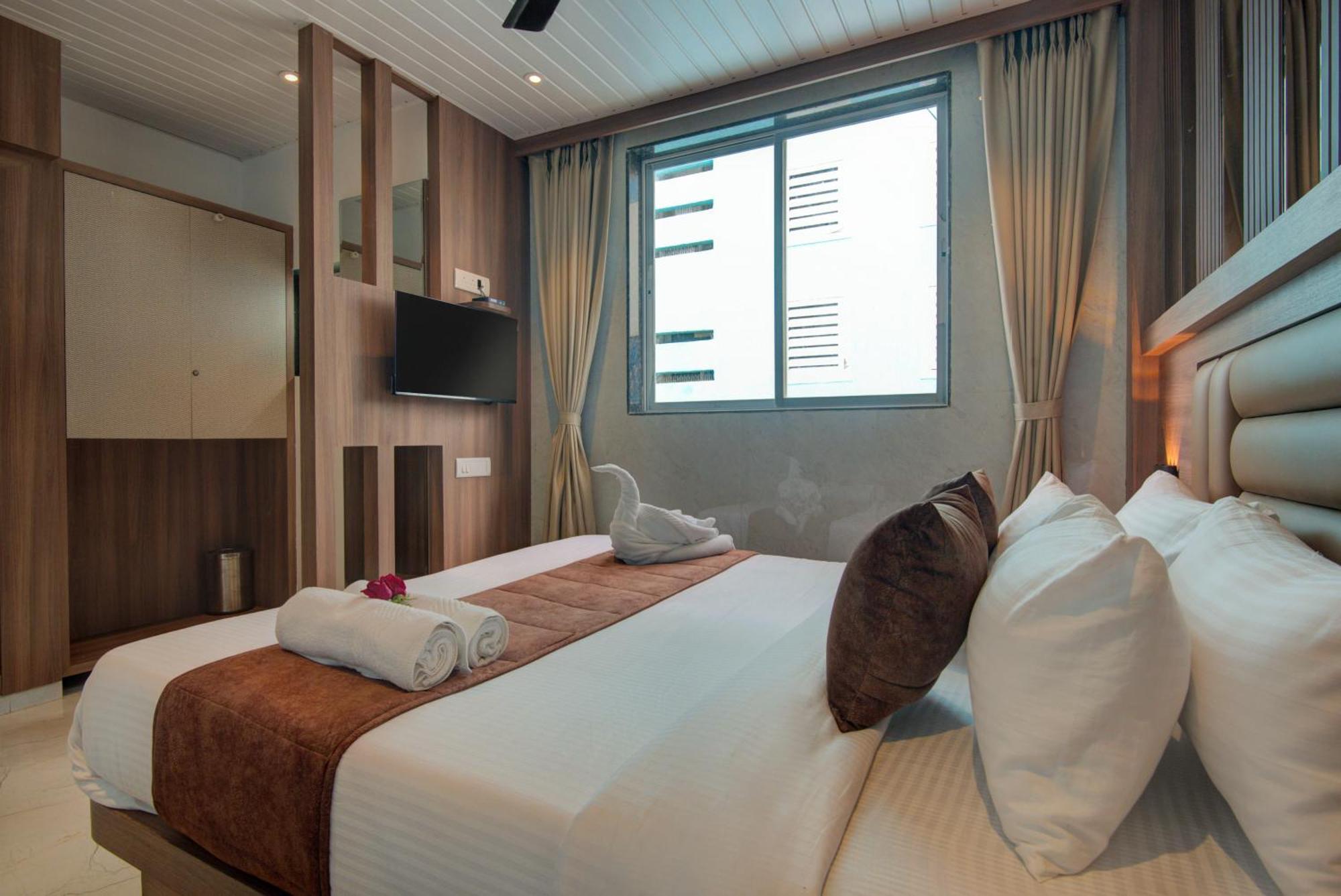 Hotel Galaxy Inn 纳威孟买 外观 照片